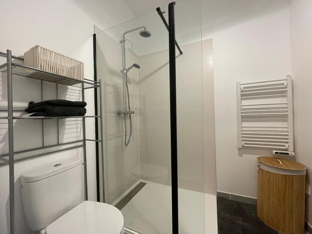 Le Familial Proche Gare Apartment Sens Ngoại thất bức ảnh
